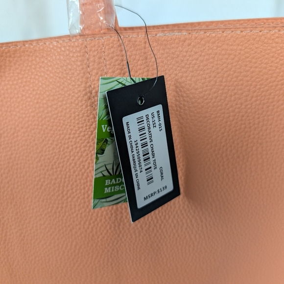 NWT Badgley Mischka Vegan Pebbled Leather Tote Bag Gold Chain Seams - Picture 6 of 11